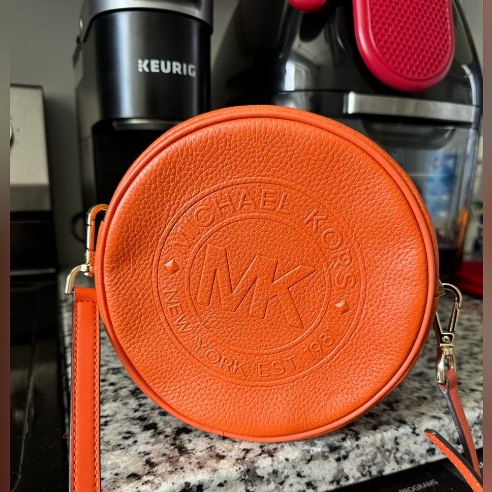 Michael Kors Crossbody Bag Canteen Fulton Small Round Tangerine Leather